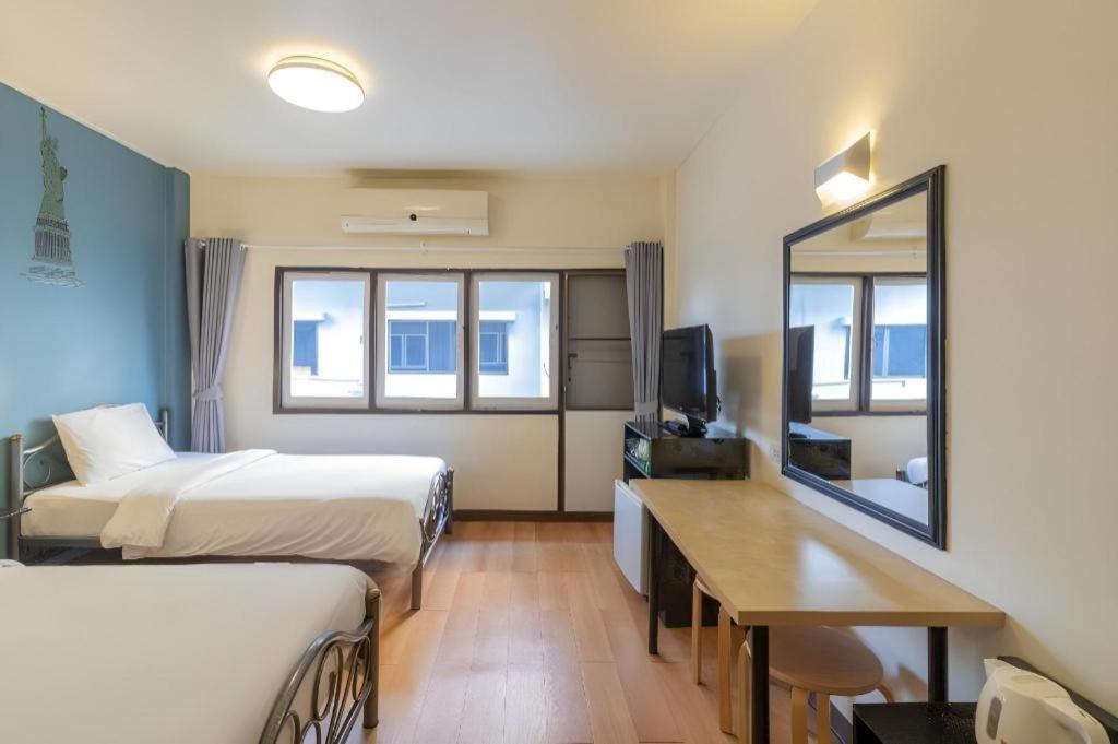 Hotel Intown Residencia Bangkok Exterior foto