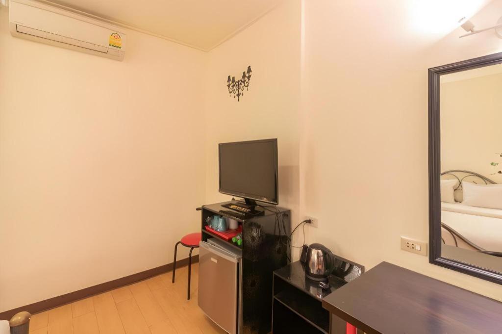 Hotel Intown Residencia Bangkok Exterior foto